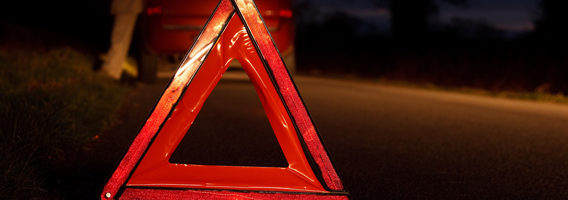Consejos para señalizar tu coche averiado por la noche